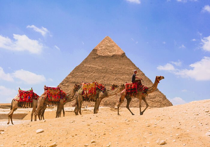 Private Day Tour to pyramids of Giza, Memphis and Saqqara