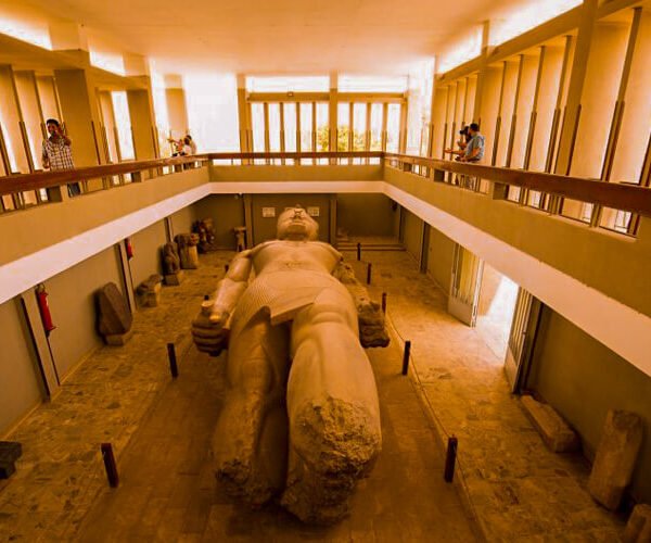 Private Day Tour to pyramids of Giza, Memphis and Saqqara: