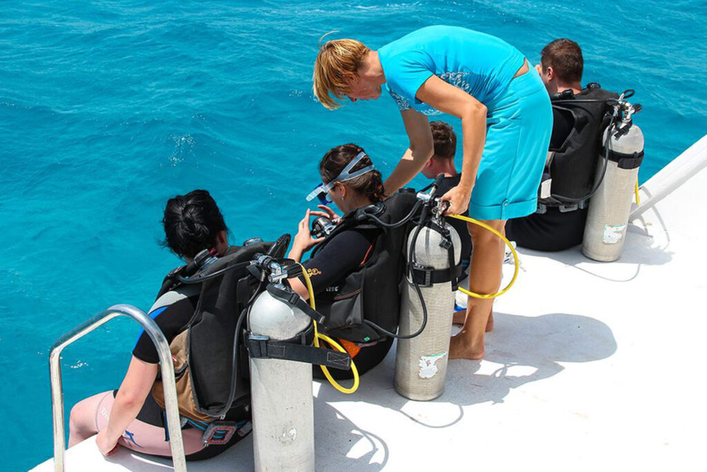 Tiran Island Snorkeling Trip