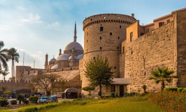 Private Day Tour to Egyptian Museum and Old Cairo