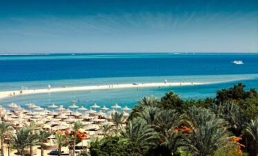 Private Day-use tour in Ain Sukhna from Cairo