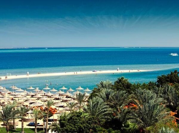 Private Day-use tour in Ain Sukhna from Cairo