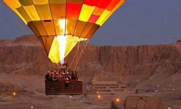 Hot air balloon in Luxor