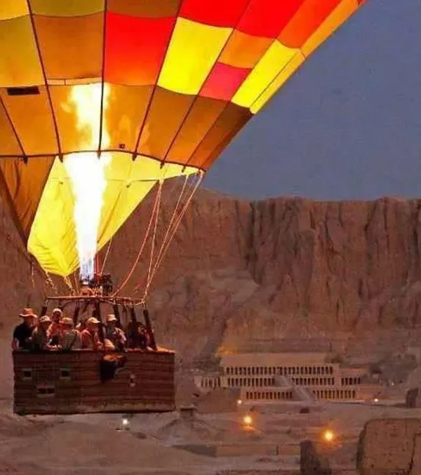 Hot air balloon in Luxor