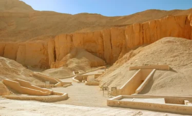 Tours from Luxor to Cairo by Plane