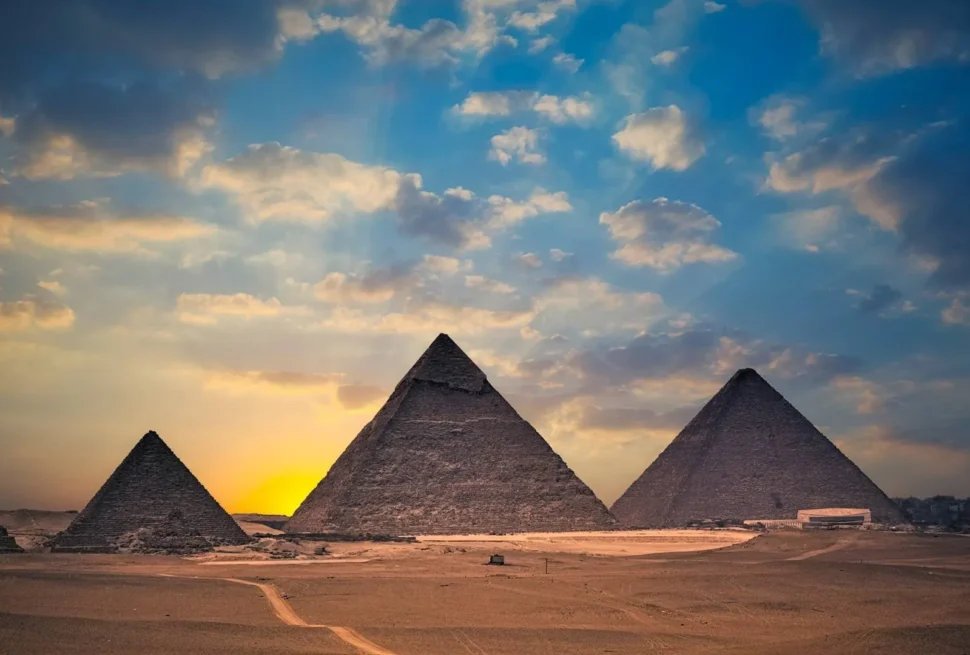 trips to egyptian pyramids