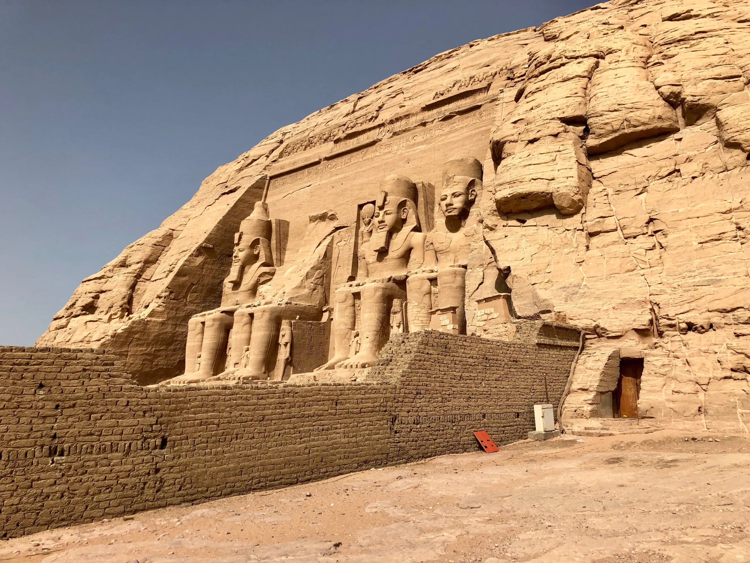 information about abu simbel temple