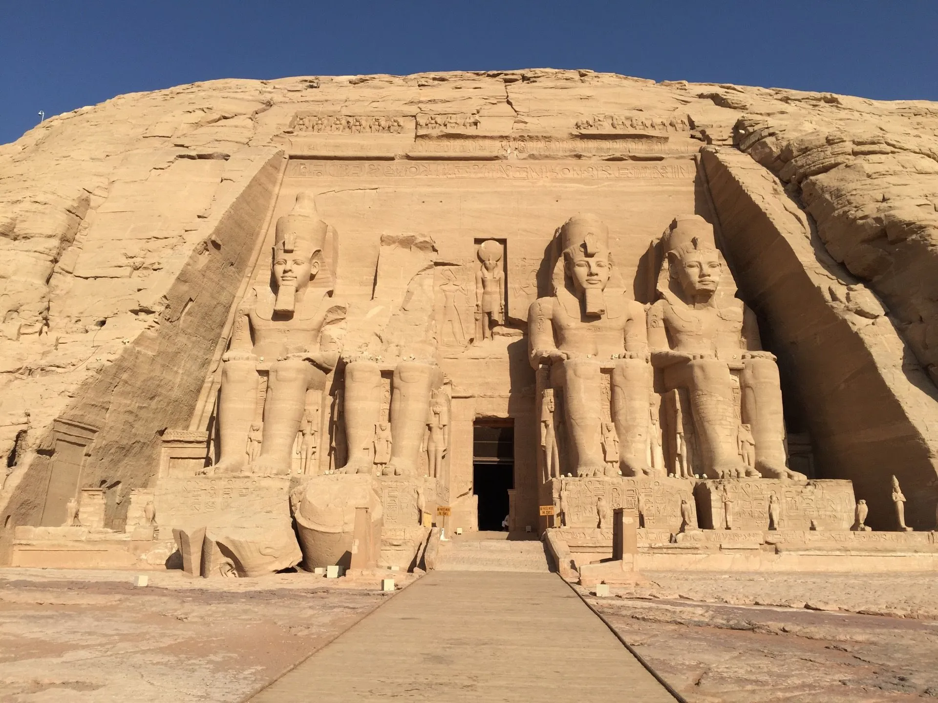 excursion aswan abu simbel